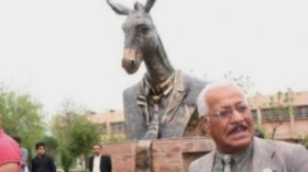 “حزب الحمير” بشمال العراق يحل نفسه بسبب الإهانات