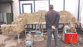 حادث مرور يفضح تهريب عصابة لقنطاري من المخدرات