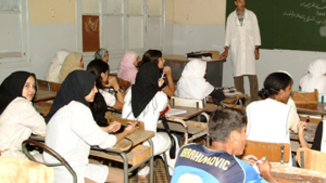 مشروع لمراجعة‭ ‬معاملات‭ ‬شهادة‭ ‬التعليم‭ ‬المتوسط‭ ‬