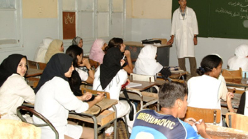مشروع لمراجعة‭ ‬معاملات‭ ‬شهادة‭ ‬التعليم‭ ‬المتوسط‭ ‬