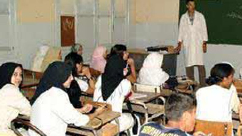 إلغاء امتحانات الفصل الثاني عبر ثانويات وإكماليات 9 ولايات