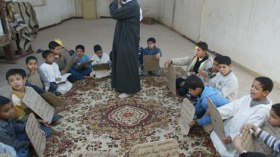 أطفال وشبان يستغلون العطلة ورمضان لحفظ القرآن