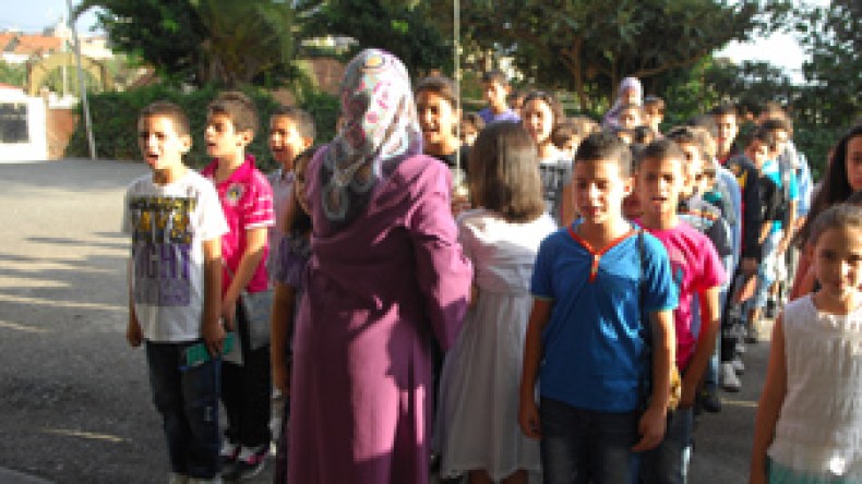 أساتذة يواصلون إضرابهم بالشراقة احتجاجا على تقرير وصفهم بالإرهابيين