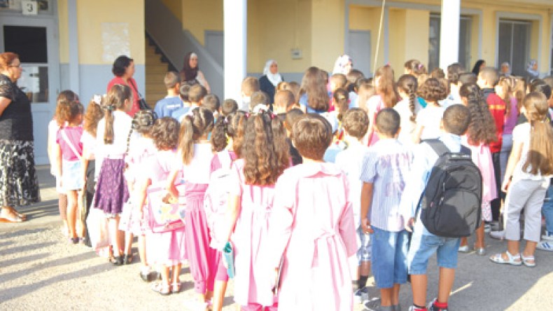 عقوبات مشددة ضد الأساتذة مستخدمي العنف في المدارس