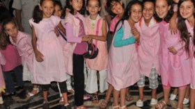 سعر المئزر يصل لـ1500 دينار في السوق والأولياء يتجهون للخياطين