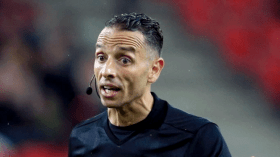 حكم من أصول جزائرية في مونديال الأندية