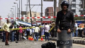 قتل شرطي مصري واصابة  29 آخرين في هجوم مسلح استهدف حافلة