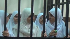 عام حبسا موقوف النفاذ على 14 فتاة من أنصار الإخوان