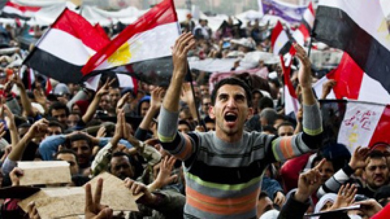 مصدر‭ ‬عسكري‭ ‬للشروق‭: ‬قائد‭ ‬الأركان‭ ‬طالب‭ ‬مبارك‭ ‬بالتنحي‭ ‬حقنا‭ ‬للدماء