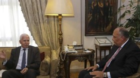 إعلام إسرائيل: مصر تضغط على حماس بمدفع لتقبل الهدنة