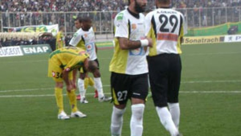 الحراش تضع رأس افتسان امام الاقالة