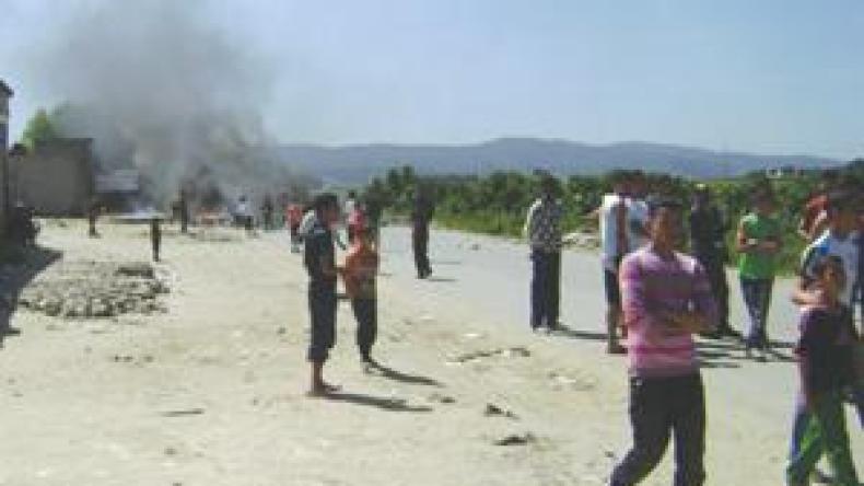 جرحى واعتقالات في مواجهات عنيفة بين شباب الأحياء بعنابة