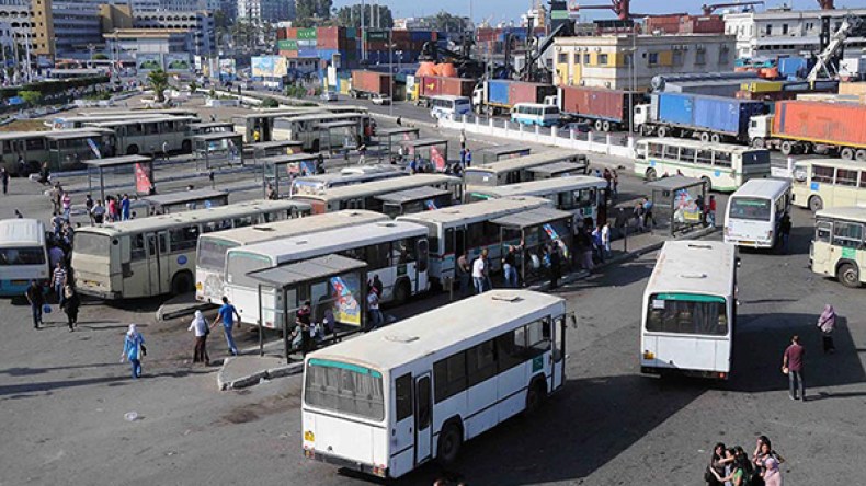 وزارة النقل تلتقي النقابات لتحديد التسعيرة الجديدة