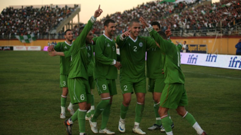 يا أبناء سعدان.. أعصابنا تحترق فلا تخذلونا