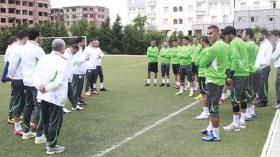 قريشي‮ ‬ولاعبوه‮ ‬في‮ ‬أول‮ ‬اختبار‮ ‬ودي‮ ‬قبل‮ ‬مواجهة‮ ‬ليبيا