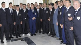 شلالي‭ ‬أعفي‭ ‬من‭ ‬التدريبات‭ ‬وآيت‭ ‬جودي‭ ‬يريد‭ ‬التدرب‭ ‬بالملعب‭ ‬الرئيسي‭ ‬