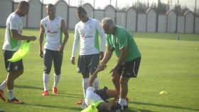 الإصابات والعقوبات تخلط حسابات خليلوزيتش لضبط التشكيلة الأساسية