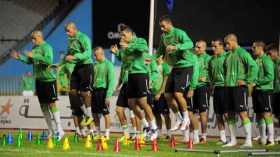 رئيس غامبيا يقود حملة لتعبئة الجماهير أمام الخضر