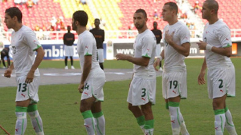 معدل  عمر  لاعبي  الخضر  المشاركين  في  مونديال  2010  يبلغ  26 . 6  سنة