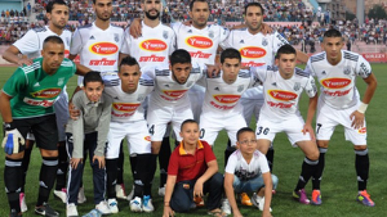 السطايفية‭ ‬غاضبون‭ ‬من‭ ‬مهازل‭ ‬الفريق‭ ‬وبن‭ ‬خوجة‭ ‬في‭ ‬عين‭ ‬الإعصار