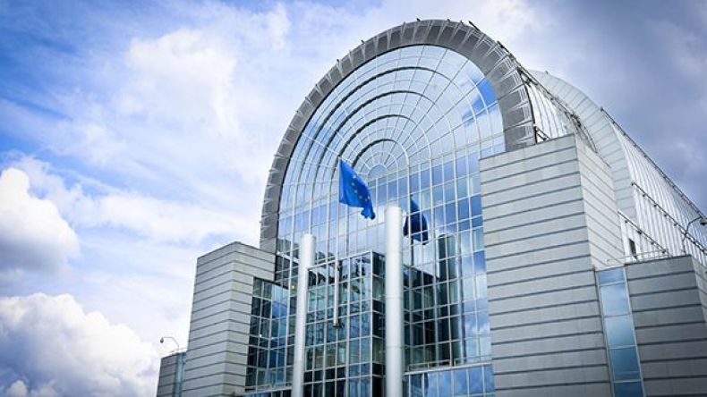 أحد انتحاريي بروكسل كان عامل نظافة في البرلمان الأوروبي