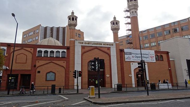 80 مسجداً في بريطانيا تفتح أبوابها لغير المسلمين
