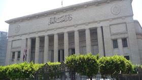 محكمة مصرية تحيل أوراق 25 إلى المفتي في قضية عنف قبلي