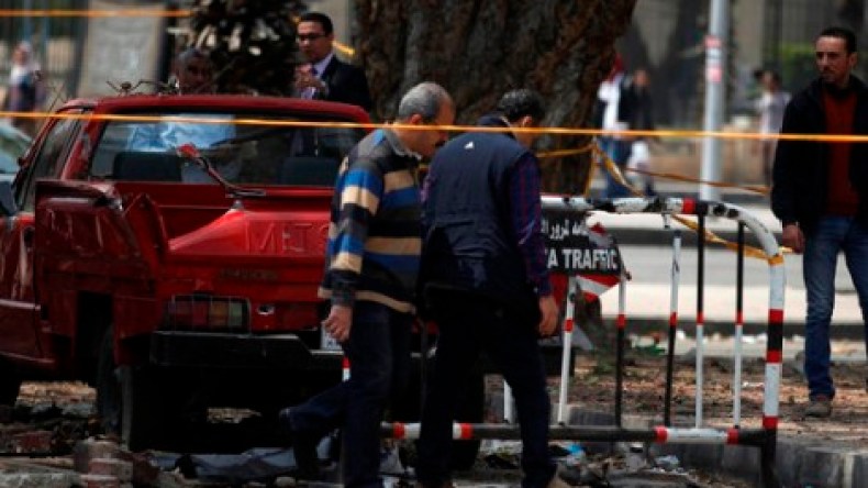 مصر: مقتل فتاة في انفجار قنبلة قرب القاهرة