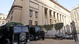 محكمة مصرية تسجن 21 شخصاً في قضية عنف