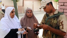 العفو الدولية تندد بـ”أزمة حقوق إنسان ضخمة” في مصر