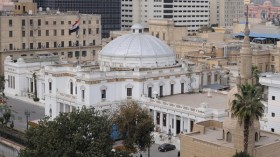 البرلمان المصري يوافق على منح السعودية “تيران وصنافير”