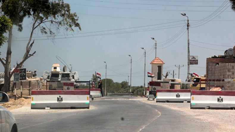 مقتل عشرة من الجيش المصري في هجومين شمالي سيناء