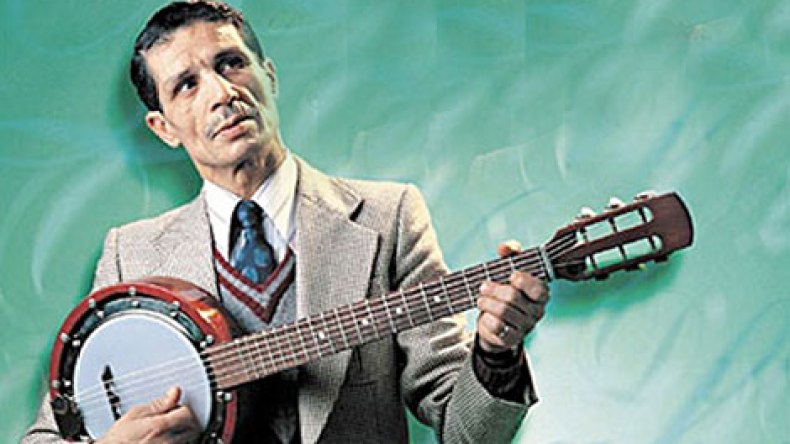 جمال الحراشي: تومي تساهلت مع “سراق” أغاني والدي والكرة في ملعب لعبيدي