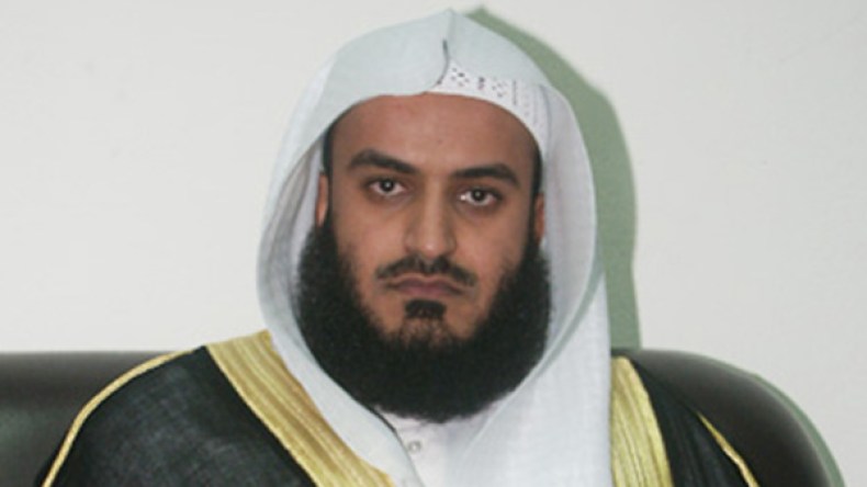 العفاسي يتبرأ من دعمه للسيسي