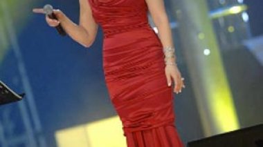 Elissa and a new â€œLazordy Jewelsâ€ campaign