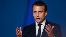 ماكرون: رحيل الأسد لم يعد أولوية بالنسبة لنا
