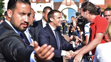 Algerian community fails to gain more than 3 seats in French Parliament