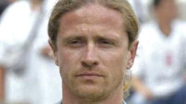 Emmanuel Petit to Echorouk: “Algeria can go far in 2010 World cup”