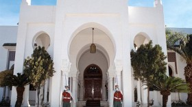 بن صالح يجري حركة جديدة بوزارة العمل