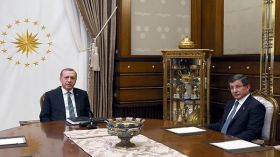 داود أوغلو يقرر الاستقالة بعد تصاعد خلافه مع أردوغان