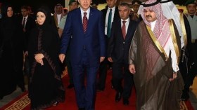 أردوغان يؤدي العمرة في مستهل زيارته للسعودية