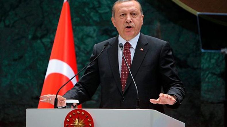 أردوغان يوجه رسالة إلى بوتين بمناسبة العيد الوطني الروسي