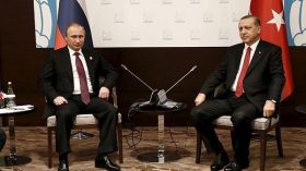 أردوغان وبوتين يتفقان على طي “صفحة الأزمة” في العلاقات