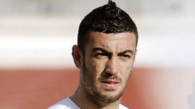 بورصا سبور التركي وناد فرنسي يطلبان رسميا خدمات بلكالام