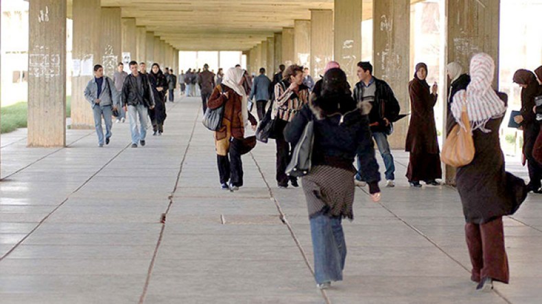 لا تقليص في قيمة المنحة الجامعية