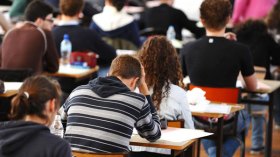 نشروا أسرار أوراق إجاباتهم في الامتحانات على “فايسبوك”!