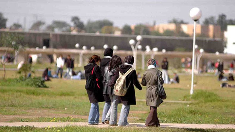 طلبة الدكتوراه المهدّدون بالإقصاء  يهددون بالاحتجاج