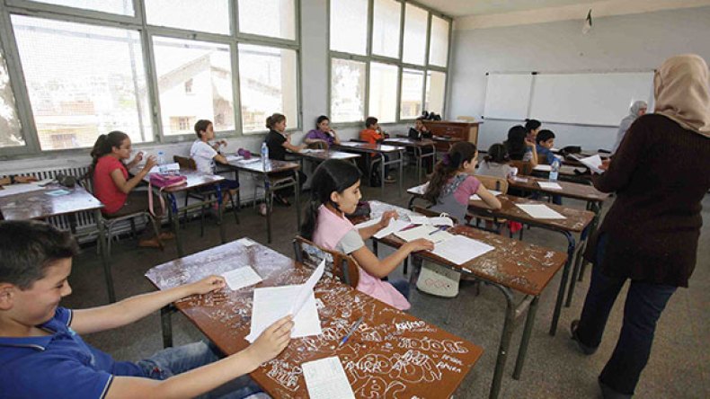 مواضيع “السانكيام” لم تتسرّب.. لكن موضوع العربية تداوله الفايسبوك!