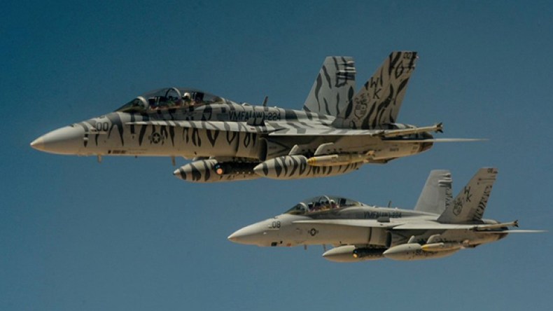 أمريكا تسقط مقاتلة سورية قرب الرقة