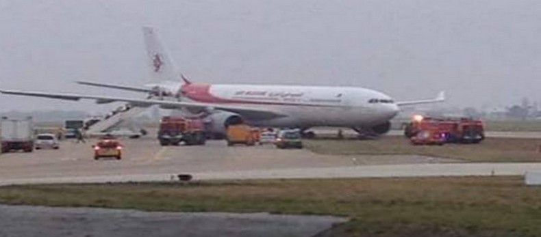 Un avion d’Air Algérie atterrit dans l’herbe à Orly